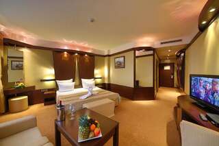 Отель Rosslyn Dimyat Hotel Varna Варна Стандартный двухместный номер с 1 кроватью или 2 отдельными кроватями-5